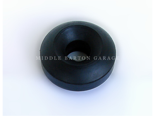 ENGINE MOUNT RUBBER LOWER 600